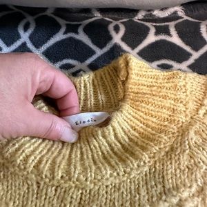 Mock neck cropped sweater .. pale yellow never worn